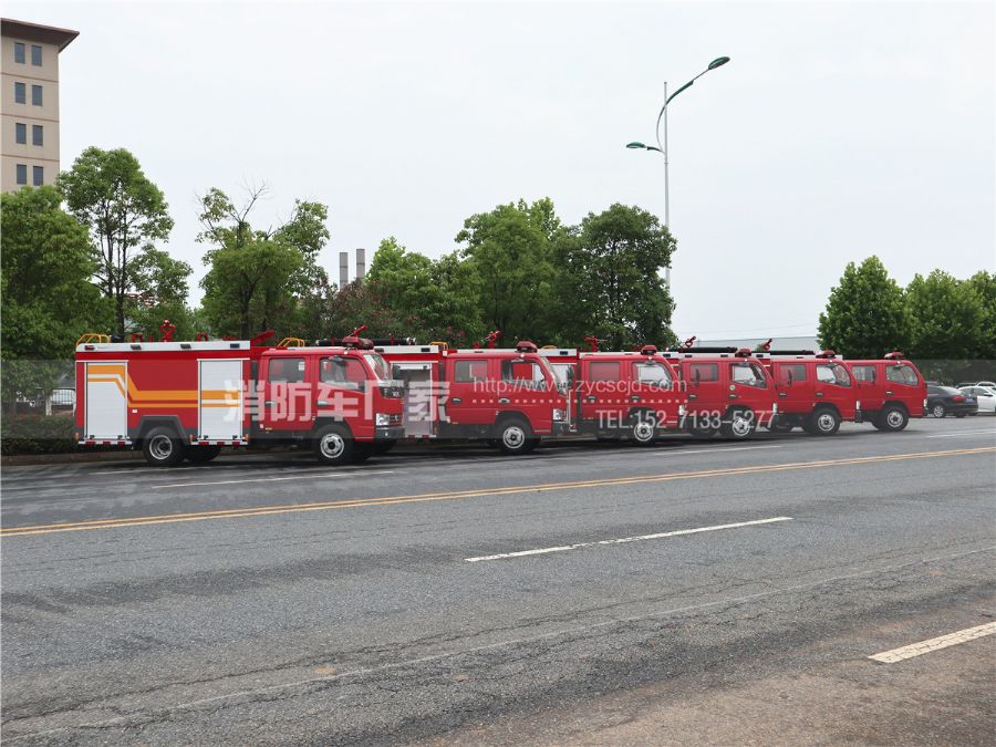 東風(fēng)3噸水罐消防車 東風(fēng)3噸水罐消防車